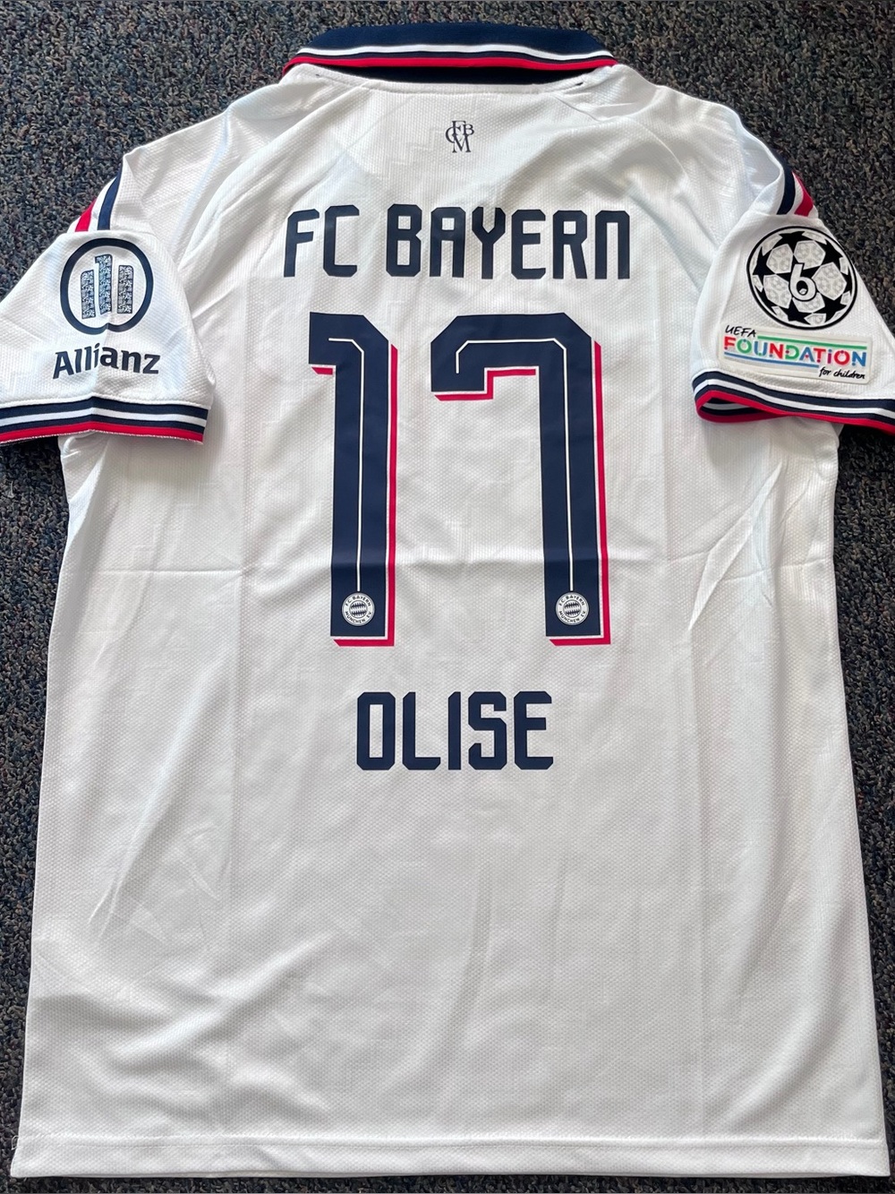 OLISE 17 BAYERN 26/27 AWAY JERSEY (XL)